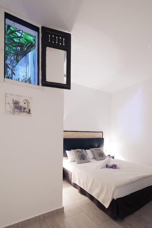 Hostal Balkonis Barcelona Exterior photo