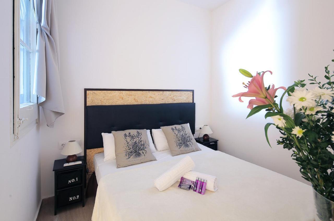 Hostal Balkonis Barcelona Exterior photo